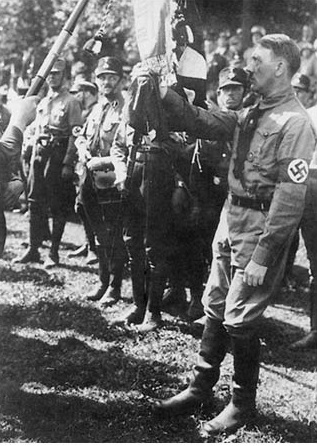 tumblr_mnohvrg4lr1s9fi41o1_400