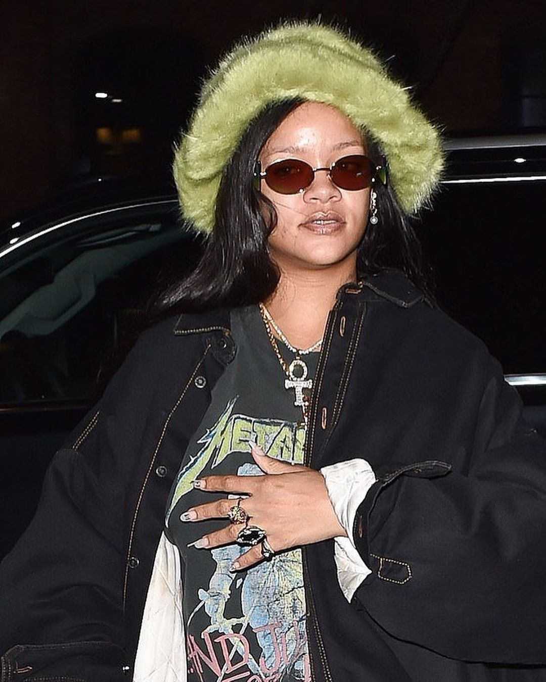 rihannaextasy_84157500_523194338312074_7300324980705343824_n (1)