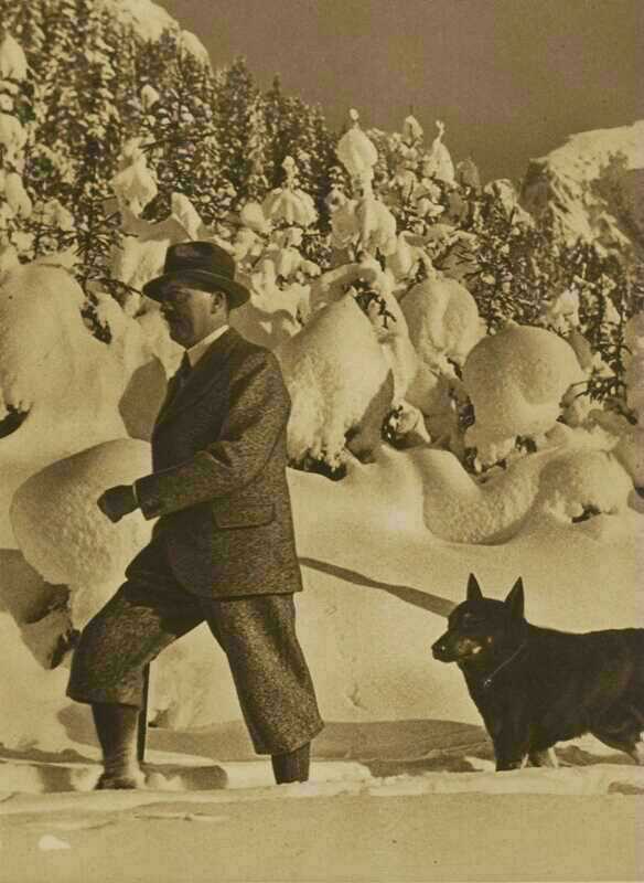 Hitler in seinen Bergen-53