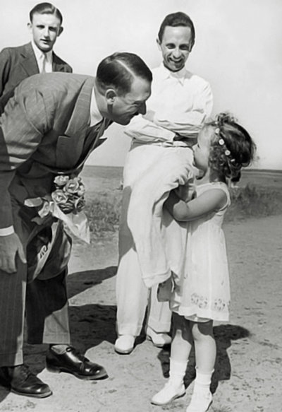 adolf_hitler_by_shitdeviant-d6cct98