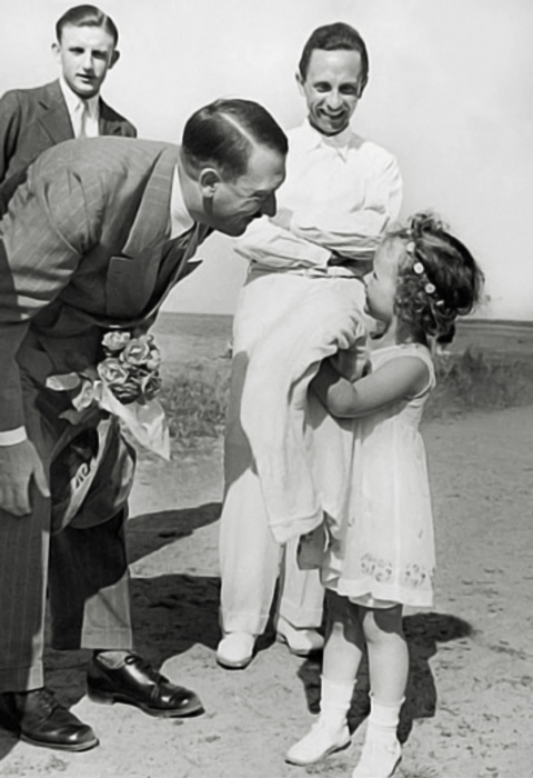 tumblr_mplkcrqkbJ1rmby1bo1_500